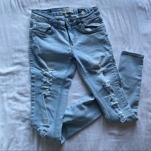 Urban Heritage** Ripped Jegging